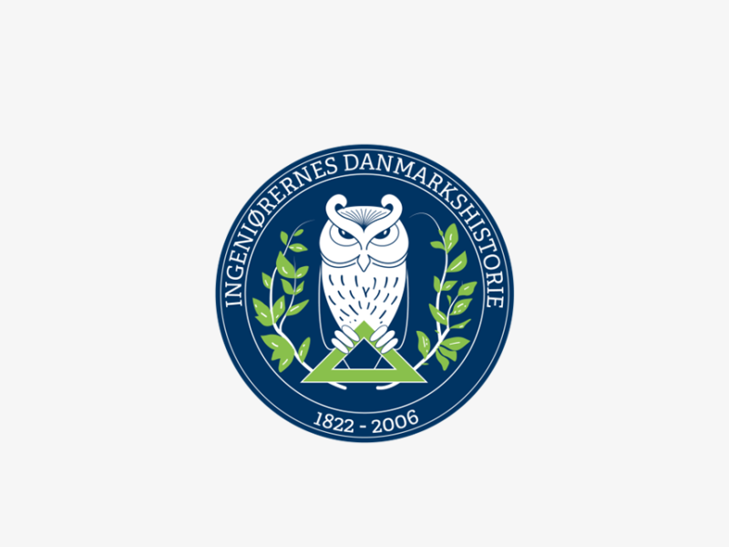 Logo med ugle i et sejl og teksten ingeniørernes danmarkshistorie 1822-2006
